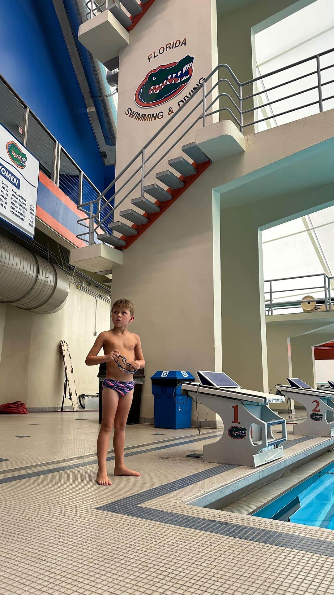 ライアン・ロクテのインスタグラム：「Loves a pool, may love the divers trampoline more 🏊‍♂️🐊 #littlegator」
