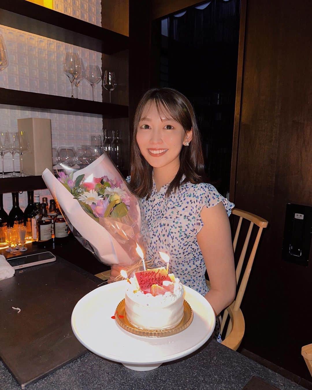 高階亜理沙のインスタグラム：「・ たくさんお祝いしてもらった7月🌻💛 誕生日の投稿したけど残しておきたいから許してね🫶🏻  #誕生日#birthday#お祝い#ケーキ#誕生日プレート」