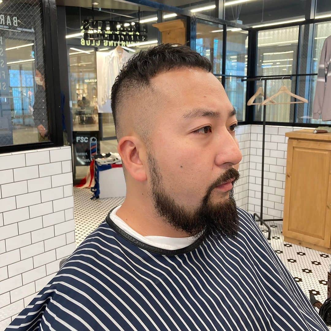 フリーマンズスポーティングクラブのインスタグラム：「FSC -YOKOHAMA  BARBER💈  HAIR CUT ¥6,600(tax incl.) made by @sumikaonoue   #freemanssportingclub  #fscbarber #barbershop #barber #mensgrooming  #yokohama」