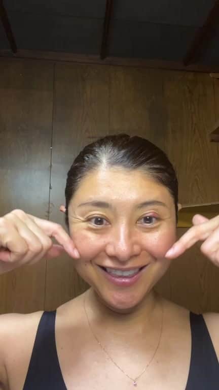 間々田佳子のインスタグラム：「大分竹田からのインスタライブです❣️  今日のポイントは目の開き方かな？  一緒にコアフェイストレーニングで 顔の動きを極めて行きましょう❗️  #間々田佳子」