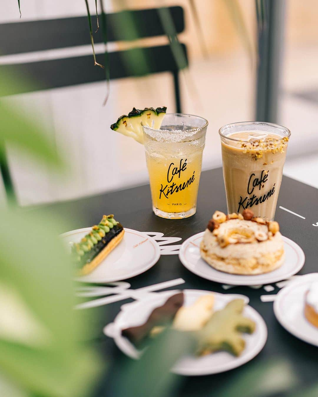 Café Kitsuné Parisさんのインスタグラム写真 - (Café Kitsuné ParisInstagram)「Introducing our new Café Kitsuné location at Galeries Lafayette in Shenzhen, China 🇨🇳  Come and discover an urban and modern atmosphere for your favorite coffee break, enhanced by our distinctive French-Japanese touch.   To make the interior of the café unique, we enriched the café with all-over oak cladding and divided the space into different seating areas with an urban and sophisticated atmosphere.  Take a seat at the #CafeKitsuneUpperhills’ terrace to taste our sweet specialties and enjoy the authentic #CafeKitsune experience ✨  👉 Café Kitsuné Upperhills Shenzhen 广东省深圳市福田区华富街道皇岗路5001号深业上城三楼 Cafe Kitsune, T3006, 3rd Floor, UpperHills, No. 5001 Huanggang Road, Huafu Street, Futian District, Shenzhen City, Guangdong Province Monday-Sunday: 8:30am-8:30pm」7月29日 17時00分 - cafekitsune