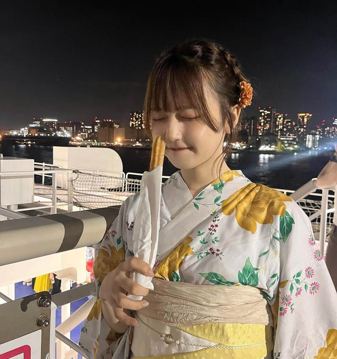 渡辺あやののインスタグラム：「お姉ちゃんと夏みたいなことできたよ✌︎ 黄色の浴衣はじめて〜〜YouTubeもみてね😺」