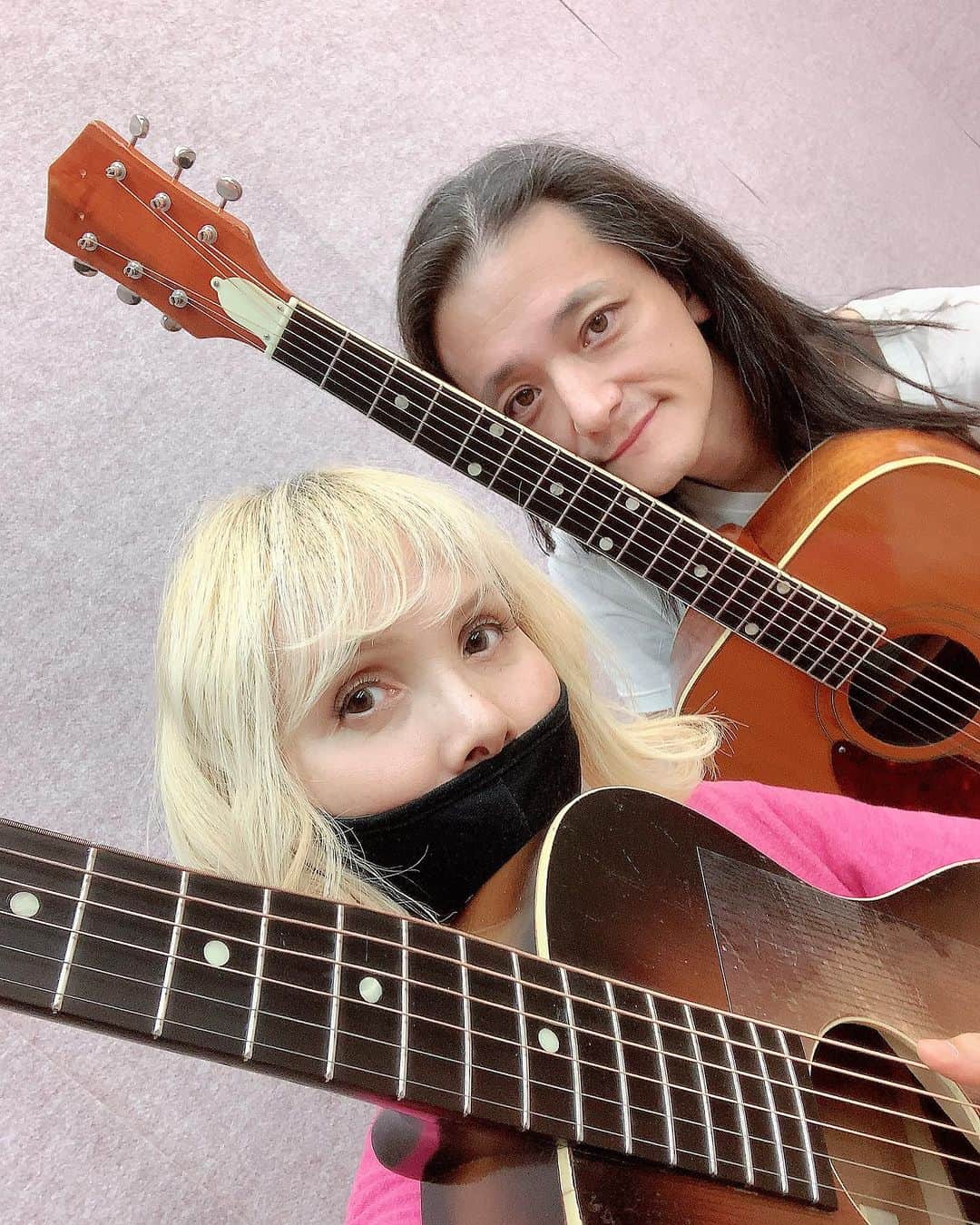 PINKY DOODLE POODLEのインスタグラム：「今週末、7/29と7/30 長野県松本へ行くぞ〜！！  Storyhouse Cafe & Bar @storyhousecafebar  入場無料 投げ銭ライブ。  https://www.nawateguesthouse.com/ourplace  お近くの方々 遠方の方々 一緒に松本を楽しみましょう〜！！」