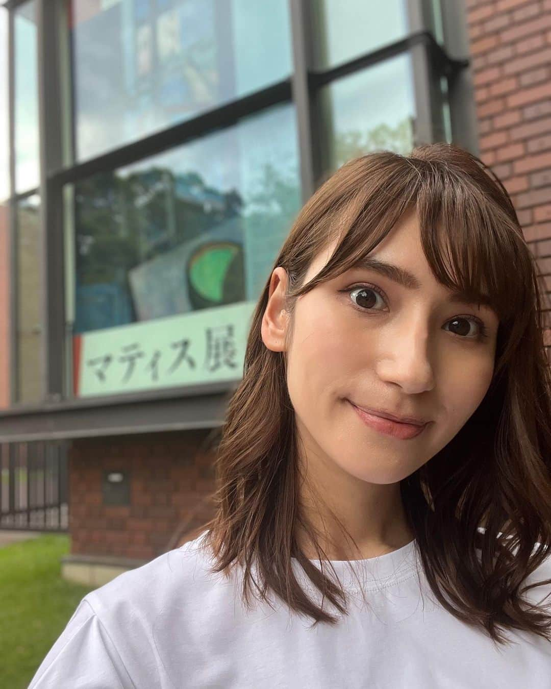 澤田愛美さんのインスタグラム写真 - (澤田愛美Instagram)「.  きょう、28歳になりました🎂  今年はたくさんの美しいものに触れて 心をどんどん動かしたいと思います！  誕生日のご褒美に、先日 友人と会って舞台や美術館を楽しむ旅に出ました🌹  また1年、よろしくお願いします🕊️  .   #誕生日 #🎂 #舞台 #美術館 #美術館めぐり #休日 #アナウンサー」7月26日 22時16分 - amy____oxox