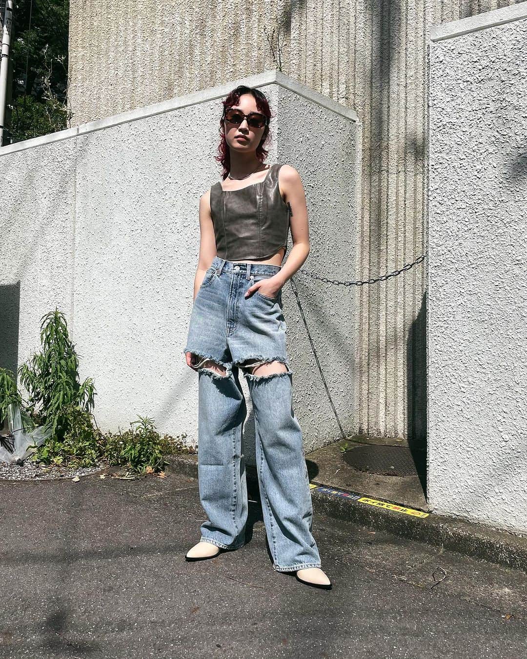 MOUSSY SNAPさんのインスタグラム写真 - (MOUSSY SNAPInstagram)「#MOUSSYSNAP @nanako_muramoto 161cm LUMINE EST SHINJUKU / ルミネエスト新宿店スタッフ  ・FAUX LEATHER BUSTIER TOP(010GA730-5600) ・CUT OUT LOOSE STRAIGHT(010GAK11-5130) ・WESTERN LONG BOOTS(010GAK52-5240) 全国のMOUSSY店舗／SHEL'TTER WEBSTORE／ZOZOTOWNにて発売中。  #MOUSSY #MOUSSYJEANS」7月26日 22時23分 - moussysnap