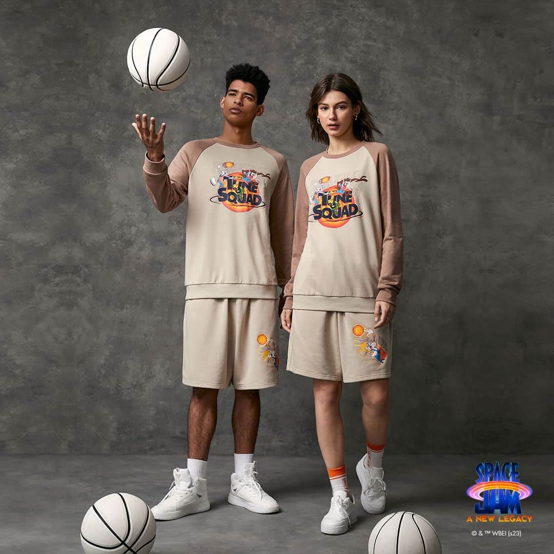 SHEINのインスタグラム：「Be a fashion MVP with Space Jam: A New Legacy × SHEIN clothing line!  🔍Search "Space Jam: A New Legacy" on SHEIN to view it all!  #SHEINCollabs #SHEIN  #SHEINforAll  #SpaceJamMovie  #SpaceJamxSHEIN  *Available globally」