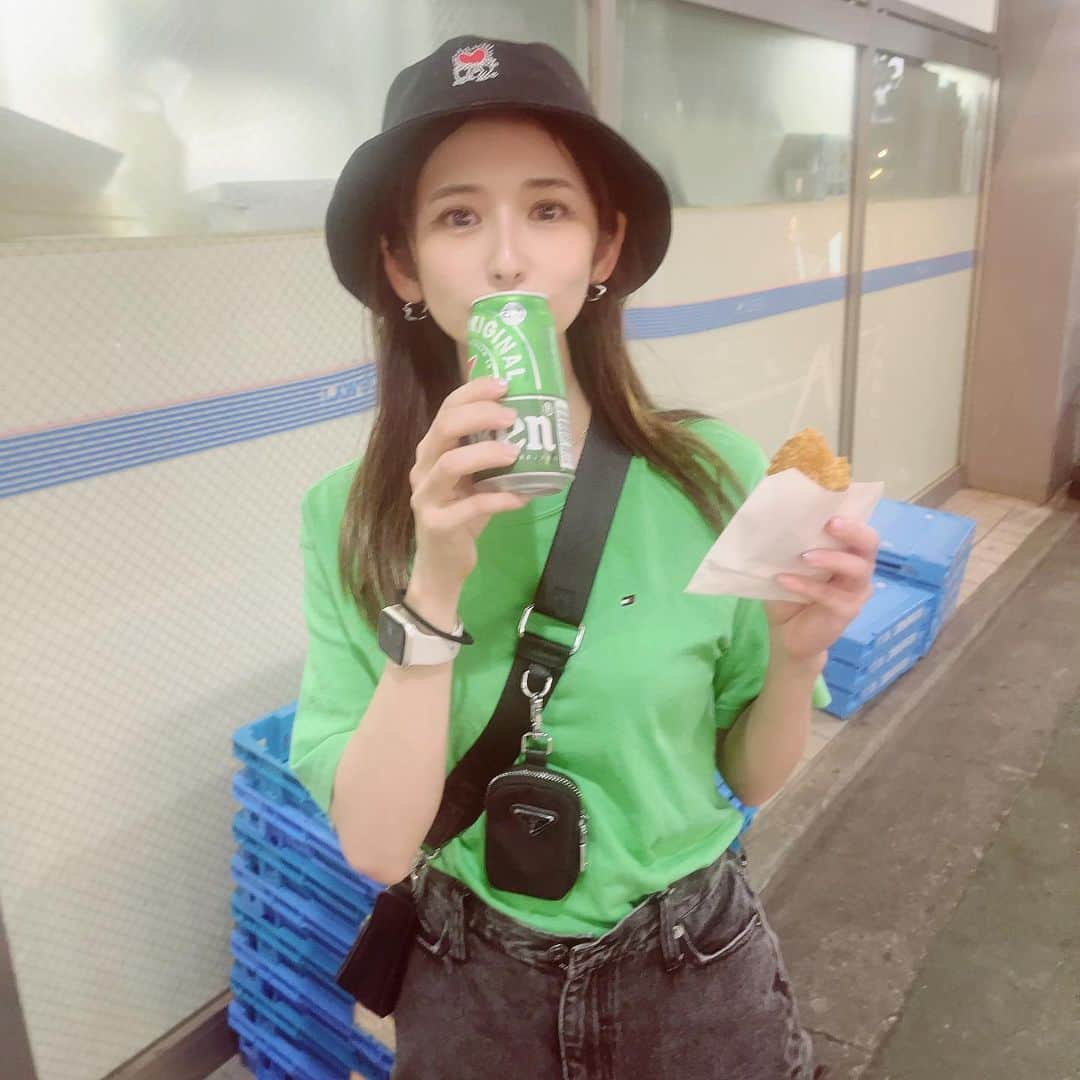 有馬綾香のインスタグラム：「コンビニで買ったビールを外で飲むのが結局1番美味いです。」