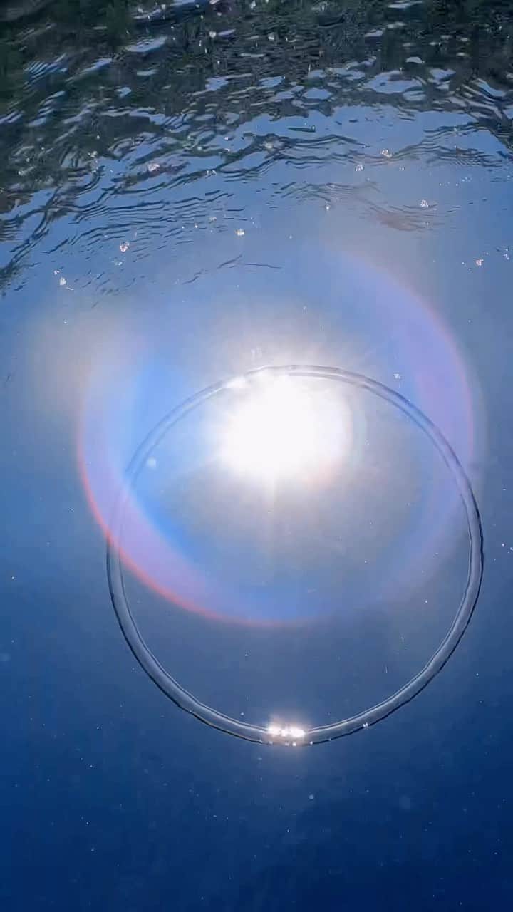 monmamichelleのインスタグラム：「凪の日のバブルリング6 #宮古島#バブルリング#bubblering」