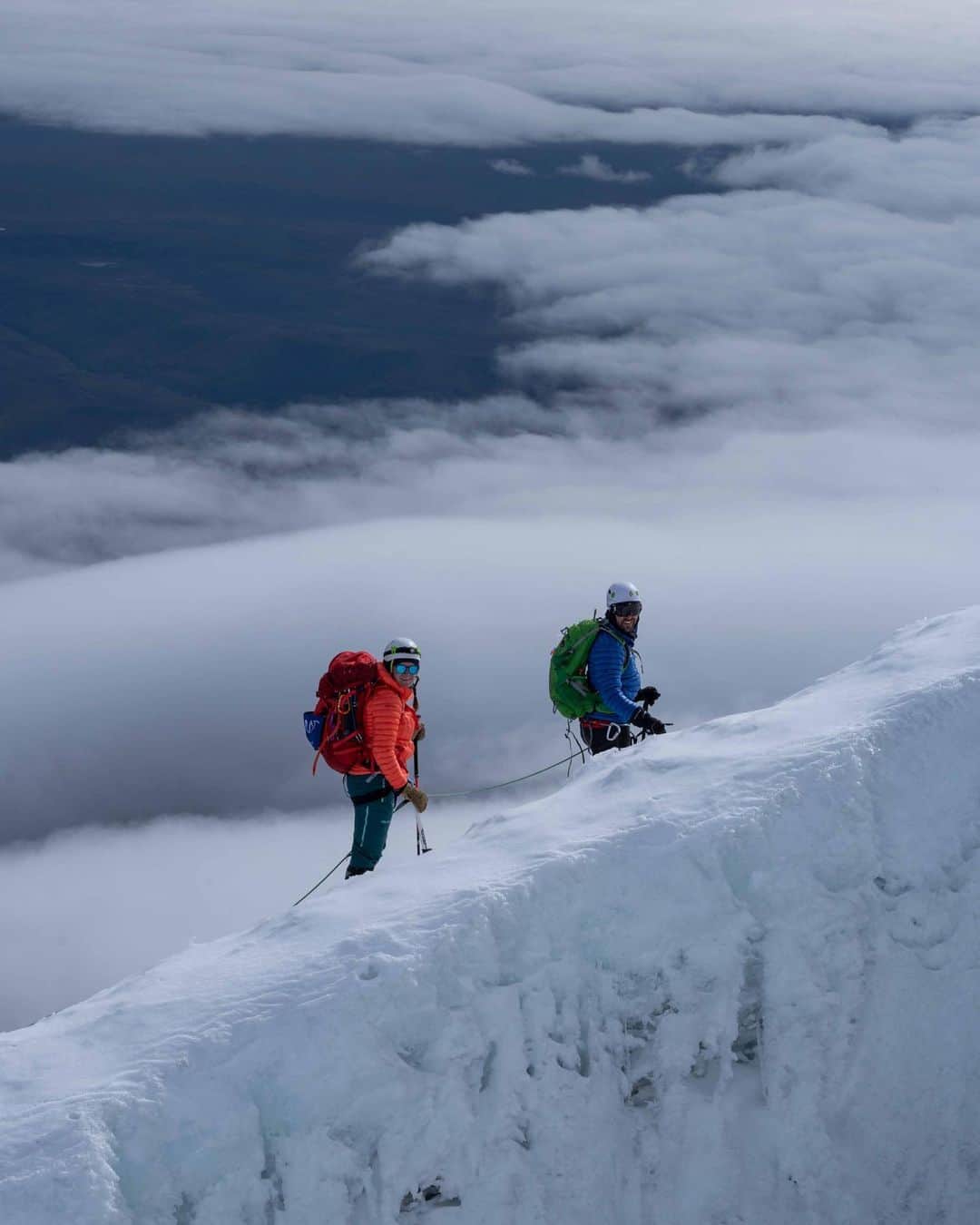 のインスタグラム：「In celebration of #DisabilityPrideMonth and today marking the anniversary of the enactment of the ADA, Osprey spoke to the Range of Motion Project’s (ROMP), Lauren ‘LP’ Panasewicz, on the mission and history of the non-profit and its annual ~19,000 ft. "Climbing for ROMP" campaign.   Committed to ensuring access to high-quality prosthetic care for underserved amputees, ROMP champions mobility for all and equitable access to healthcare, mobility, and the outdoors.   Learn more about LP’s journey with ROMP and more on the team’s philanthropic efforts at the link via our Stories.」