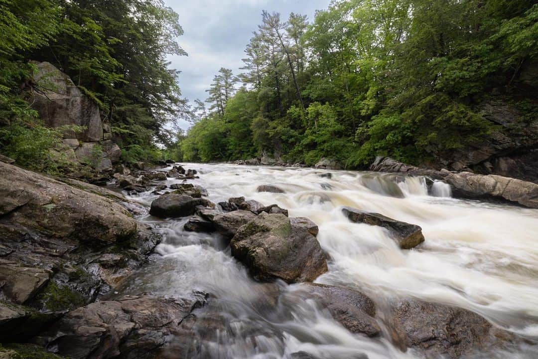 National Geographic Travelさんのインスタグラム写真 - (National Geographic TravelInstagram)「Photo by Acacia Johnson @acacia.johnson | Presumpscot Falls flows toward the sea in Maine’s Presumpscot River Preserve, home to woodlands and ravines minutes from downtown Portland. This roaring waterfall is only a short walk from a residential neighborhood. In Maine, the easy access to nature always makes an impression on me. Here in this forest, with the rush of the river and the cries of birds filling the air, the falls seemed a world away from the city. | From quaint, coastal cities with vibrant art scenes to camping under the stars, Maine offers an abundance of charm, history, and adventure for all types of travelers looking for the perfect escape. #MaineThing @visitmaine」7月27日 1時00分 - natgeotravel