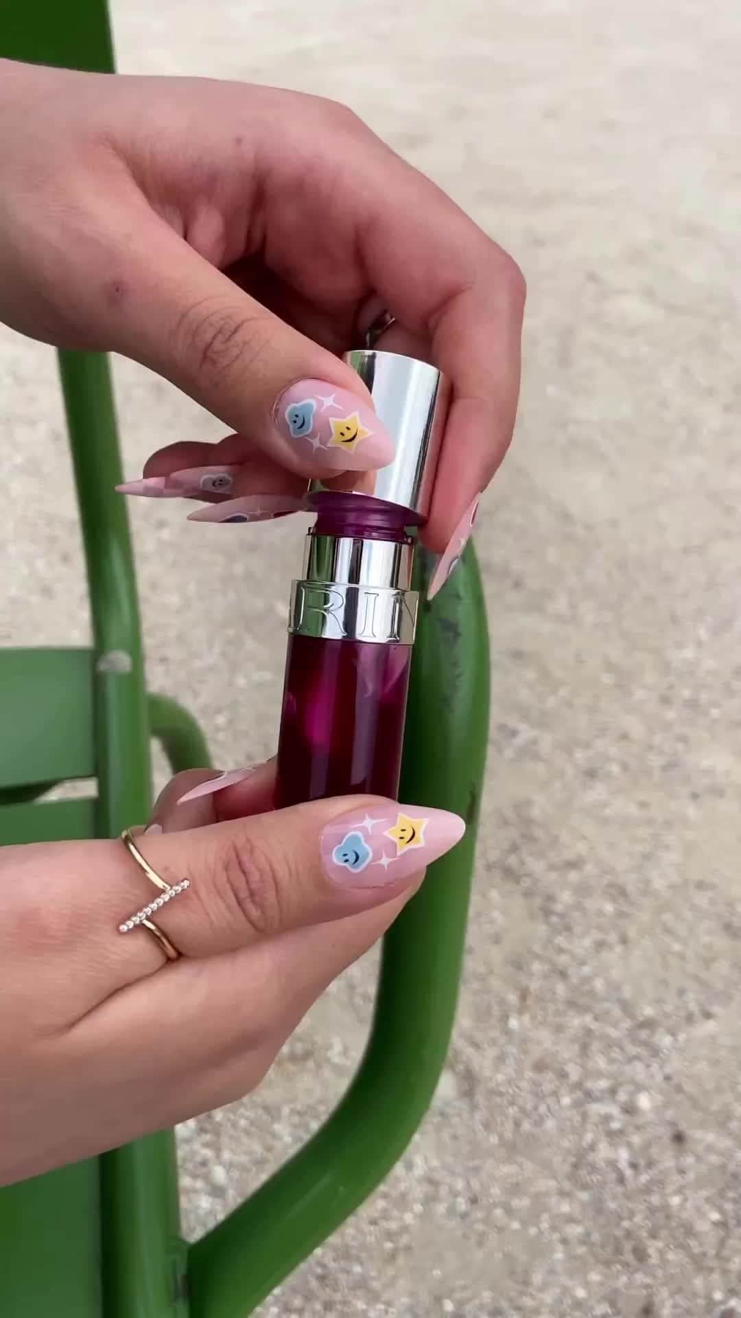 Clarins Middle Eastのインスタグラム