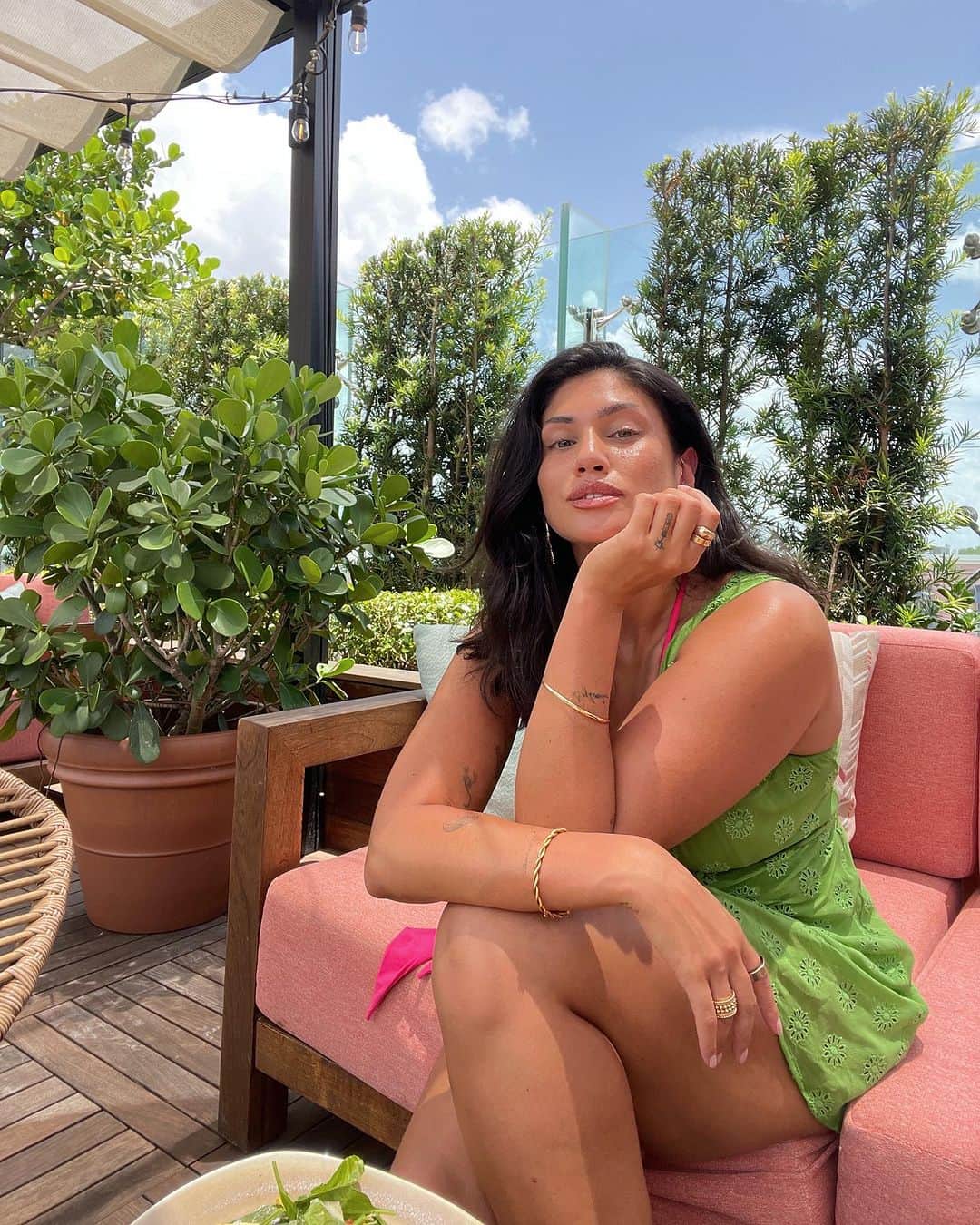 La'Tecia Thomasのインスタグラム：「Now I’m dressed like a 🍉 lol」