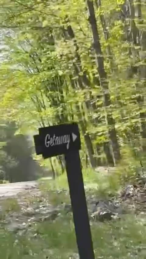 Wal-Mart Stores, Incのインスタグラム：「Sit back, relax, & leave the last-minute essentials to us. We teamed up with @getawayhouse to stock vending machines with all the 🏕️ necessities. Let the unwinding begin! @myepiphany #Camping #MoreFreeTime #CampLife」