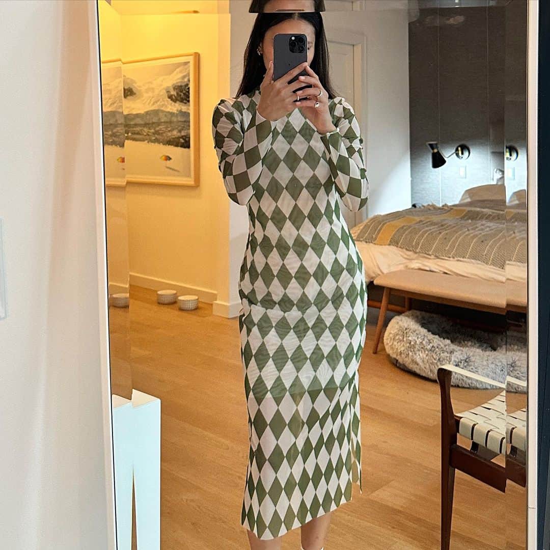 ジェイミー・チャンのインスタグラム：「Got dressed up to celebrate @fork_knife new Filipino Italian Fine dinning @carriagehousenyc Well done chefs!!!」