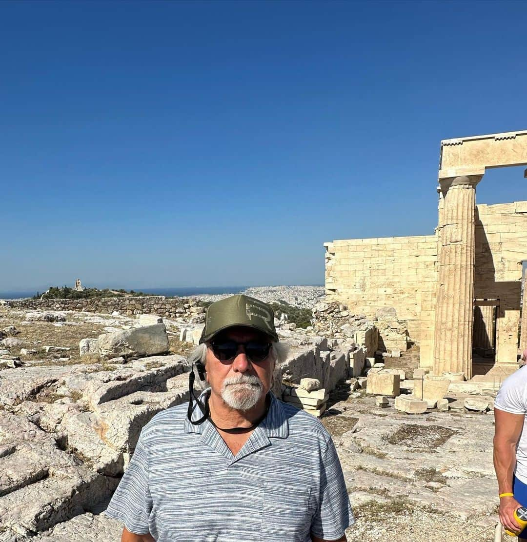 ギーザー・バトラーのインスタグラム：「At the #acropolis on my birthday..17/7. Fantastic day. I want to finally thank everybody for all of the birthday wishes. It meant a lot to me. #thankyou」