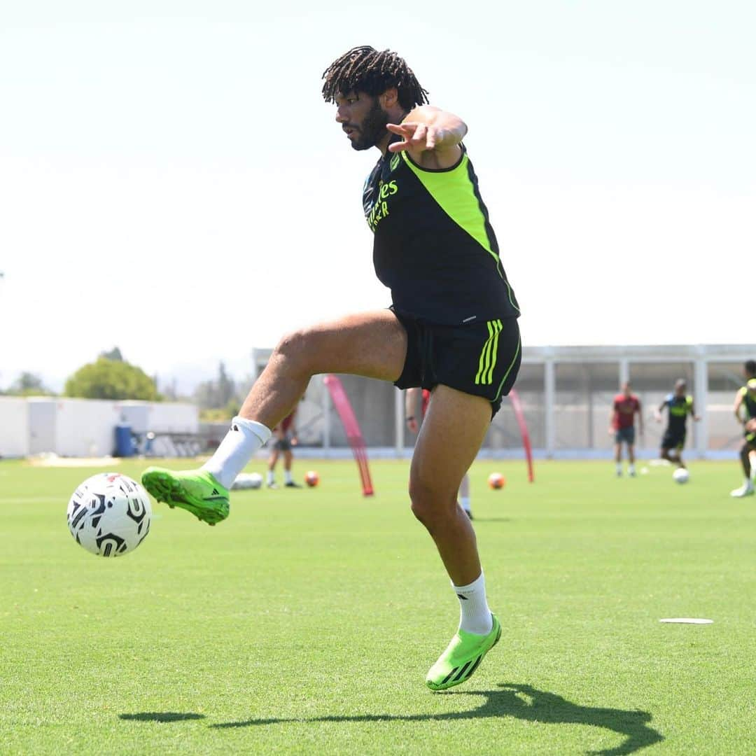 モハメド・エルネニーさんのインスタグラム写真 - (モハメド・エルネニーInstagram)「❤️⚽️」7月27日 1時31分 - elnennym