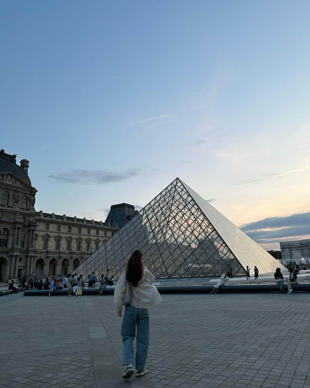 キム・ジンギョンさんのインスタグラム写真 - (キム・ジンギョンInstagram)「Ça fait longtemps paris🇫🇷🗼❤️」7月27日 13時21分 - jinkyung3_3