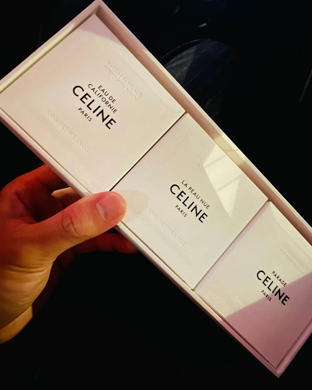 竜星涼のインスタグラム：「#thanks 🧼 #celine」