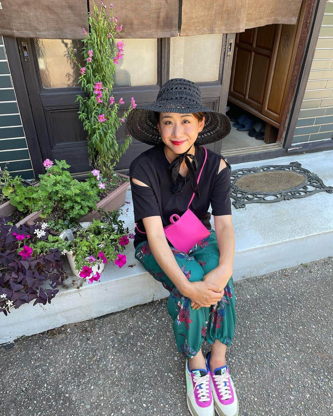 越村江莉のインスタグラム：「能登だいすきです🩷 #ゆるゆる散歩  久保田くんは いい写真撮る 不思議！😆笑」