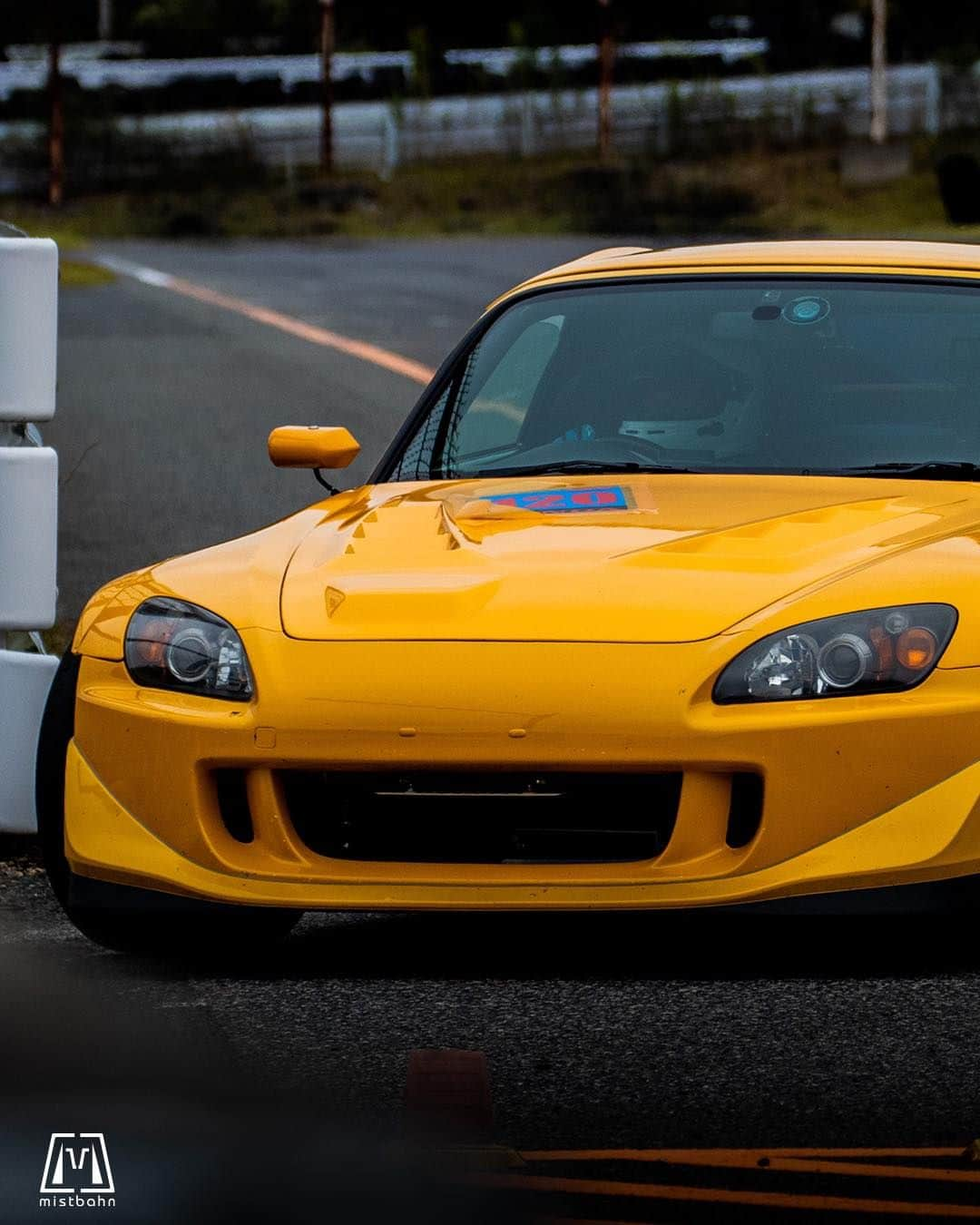 mistbahnさんのインスタグラム写真 - (mistbahnInstagram)「_ ABOVEORIGINAL Honda AP2 S2000 _ 🚗: @unagitea 📷: @mistbahn _ Shot on 9-Oct 2022 🏁 "Circuit Festa ( @circuit_festa_west_japan )" "HONDA ONE MAKE RACE". Central Circuit (Hyogo Japan) _ JP) 2022年10月9日、セントラルサーキットで開催された「サーキットフェスタ ( @circuit_festa_west_japan )」内の「ホンダ・ワンメイク・レース ( @hondaonemakerace )」で撮影。 _ #circuitfesta #サーキットフェスタ #サーキットフェスタ2022 #hondaonemakerace #ホンダワンメイク #centralcircuit #セントラルサーキット #aboveoriginal #honda #s2000 #hondas2000 #ホンダs2000 #s2k #ap2 #ap1  #f22c #f20c #fseries #timeattack #timeattackjapan #hondasontrack #rays #volkracing #te37 #spiritshocks #制動屋 #seidoya #advan #trackcar」7月27日 5時48分 - mistbahn