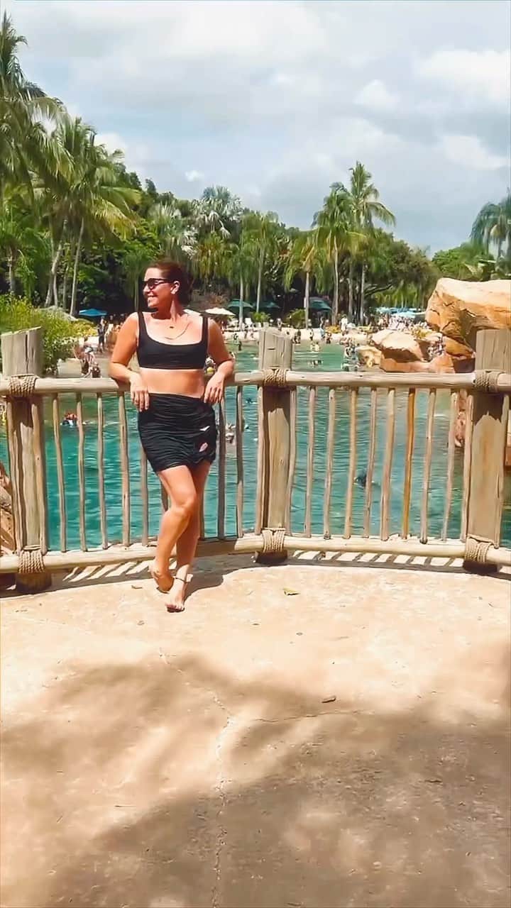 Giovanna Antonelliのインスタグラム：「Mais um dia mágico por aqui🐬❤️ . @discoverycovebr @discoverycove」