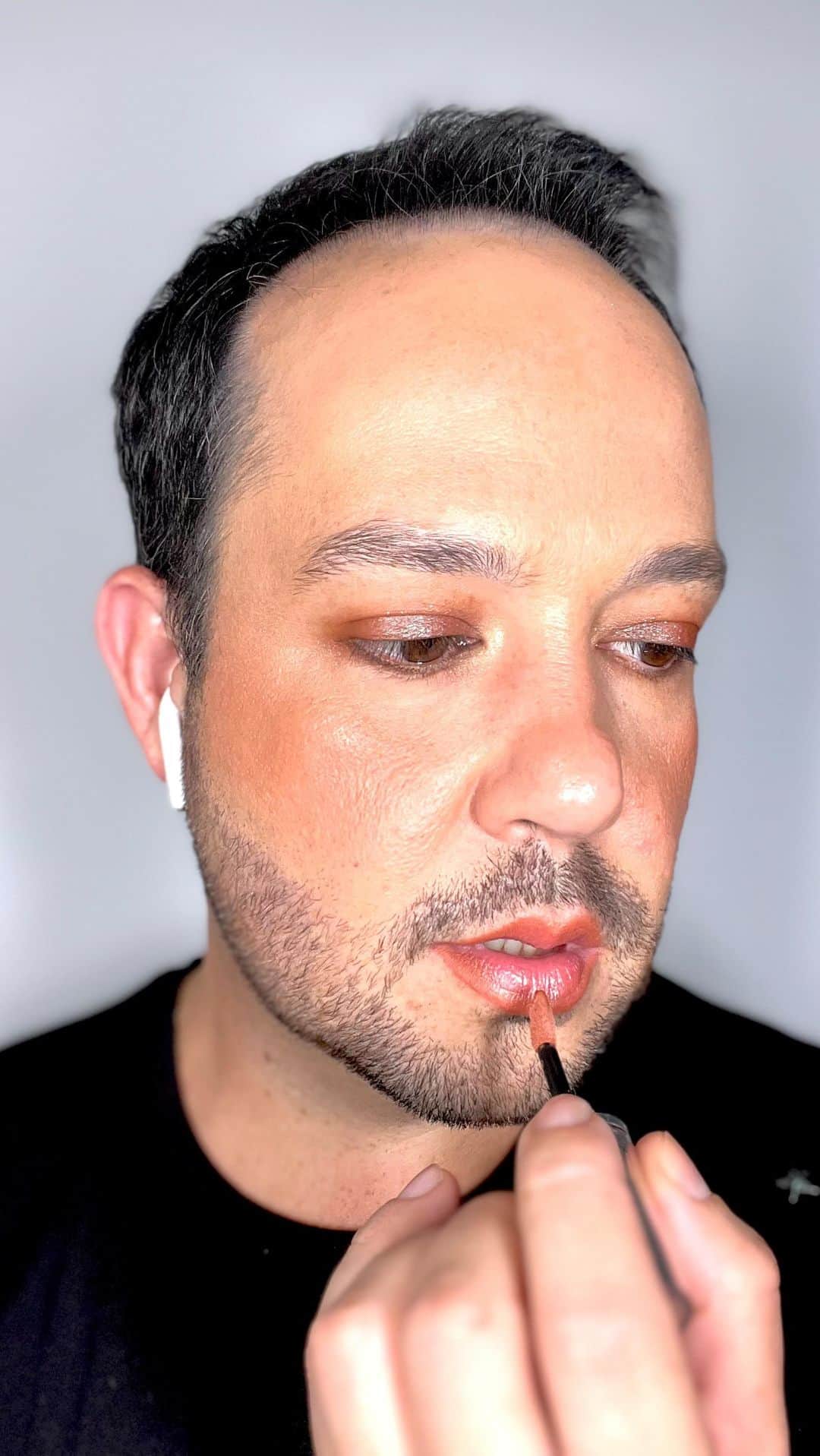 M·A·C Cosmetics BRのインスタグラム：「Bora falar um pouco da trend do momento. Latte Makeup. Com a convidados mais que especial @soulitamello」