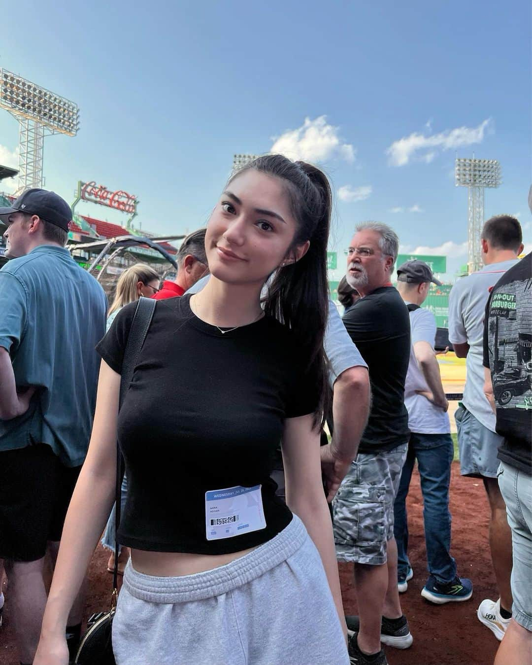 あんなさんのインスタグラム写真 - (あんなInstagram)「Got a chance to meet and talk with Masataka Yoshida from the Boston Red Sox of @mlb at Fenway Park before leaving the east coast ⚾️⭐️ Thank you and hope to see you again soon!!  昨晩、本拠地、ブレーブス戦で猛打賞の吉田正尚選手とお会いしました。お忙しい中、色々お話し頂いてありがとうございました☺️ とっても嬉しかったです。 又お会いできるのを楽しみにしてます！」7月27日 7時23分 - annaayaofficial