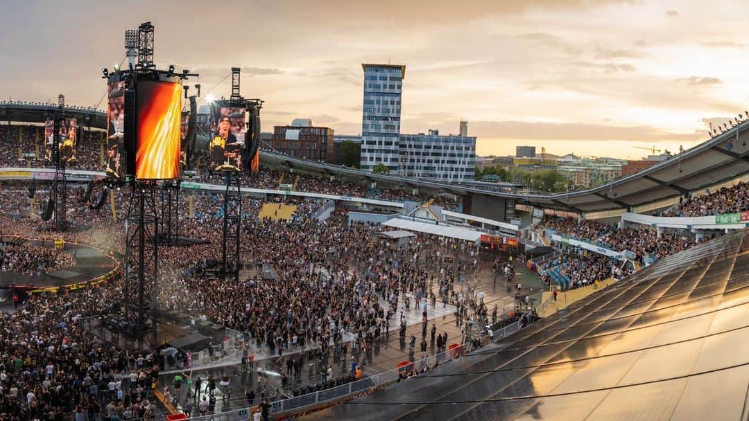 メタリカさんのインスタグラム写真 - (メタリカInstagram)「Gothenburg 2023  📸 @brettmurrayphotography   #Metallica #MetOnTour #M72Gothenburg」7月27日 8時01分 - metallica