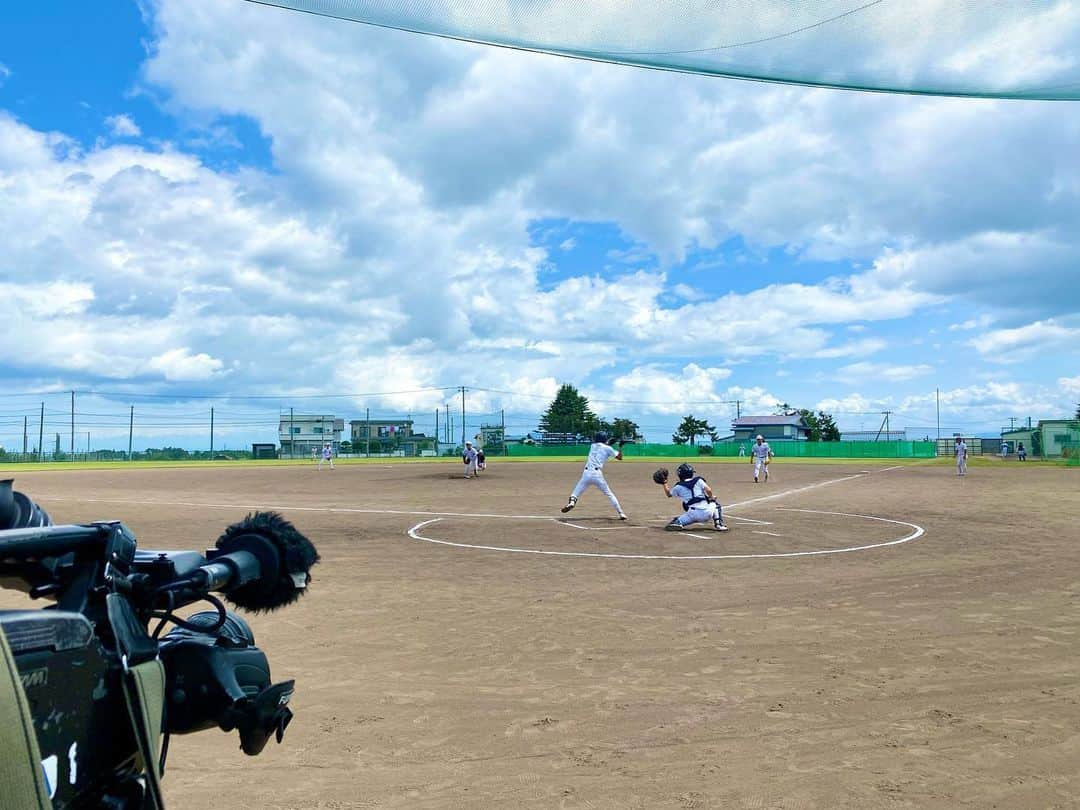 服部未佳さんのインスタグラム写真 - (服部未佳Instagram)「決勝前日練習を取材⚾️ 私は八工大一へ🏃🏻‍♀️ 選手たちの笑顔と明るさにパワーいただきました🔥 光星の取材とともに いつもの#ベスポジ に掲載しています！ ABAのHPには動画もありますよ☝🏻  #高校野球 #夏 #青森大会  #決勝 #八戸工大一 #光星」7月27日 8時04分 - mikahattori_aba