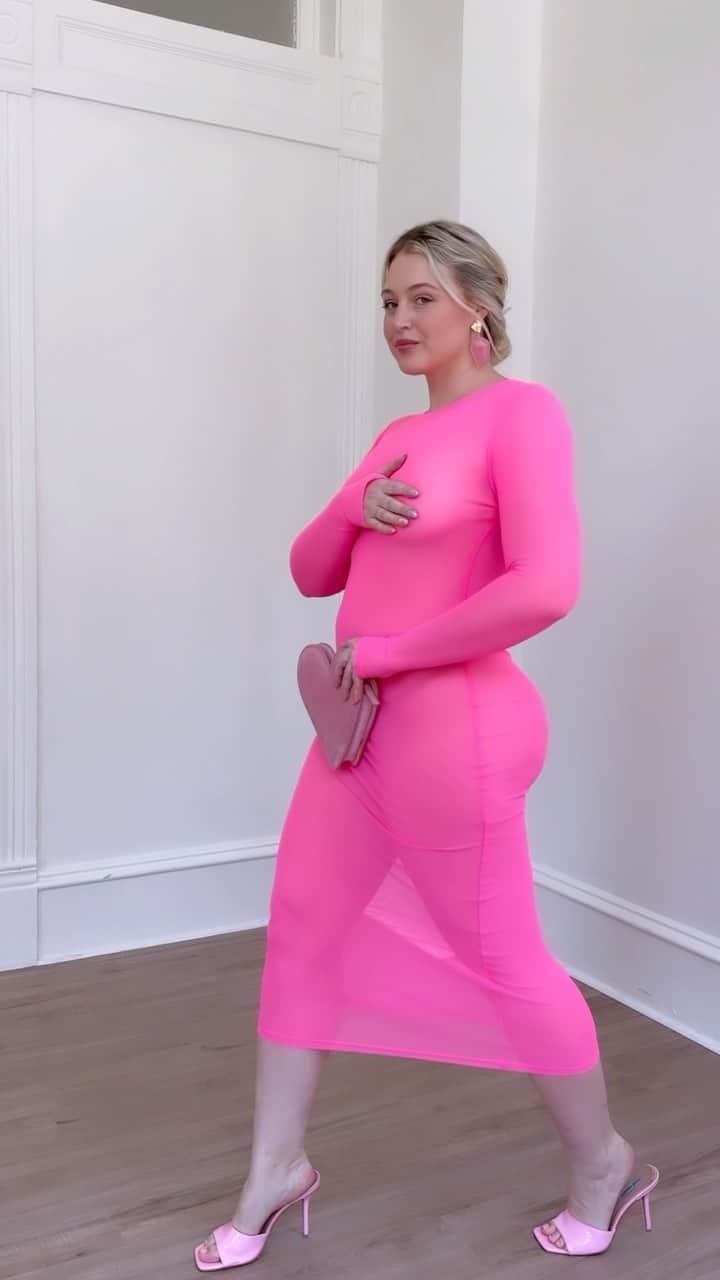 イスクラ・ローレンスのインスタグラム