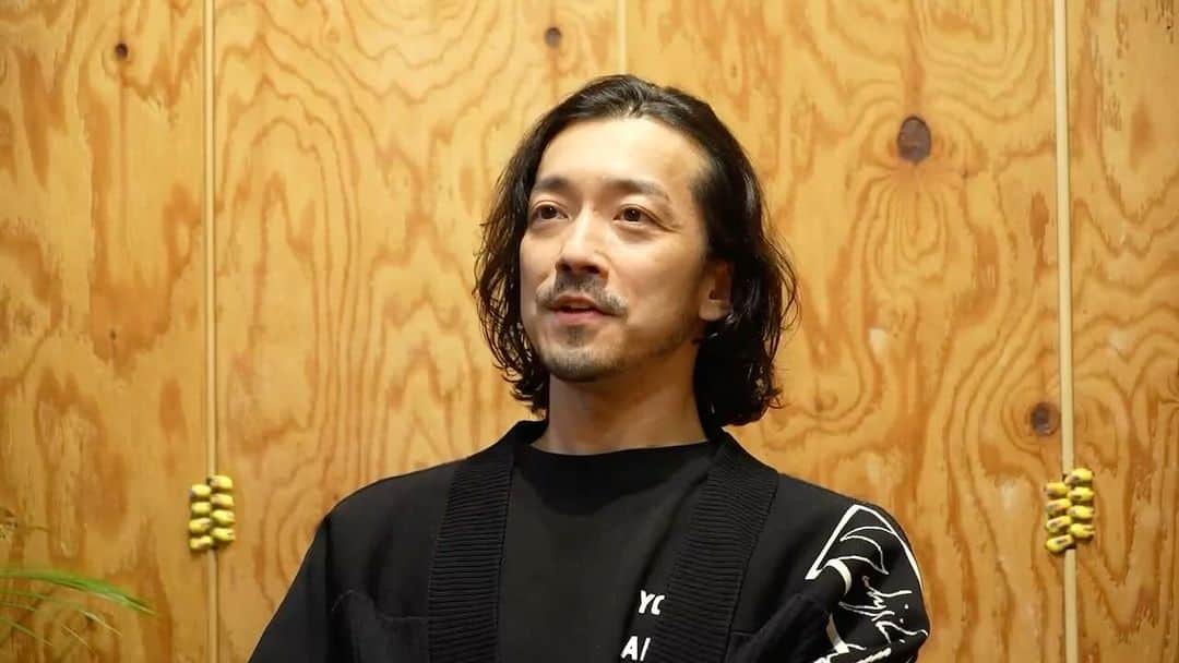 金子ノブアキのインスタグラム：「RIZER'S CLUBがリニューアル⚡️⚡️⚡️ 既に会員の方も手続きが必要な為下記URLをご確認の上、7月末までに手続きお忘れなくー🚨📱   https://account.rizers-club.com/sitenews_det.php?id=3115  @rize_official  @jesse_mcfaddin_original  @kenken_rize  #RIZE #rizersclub」