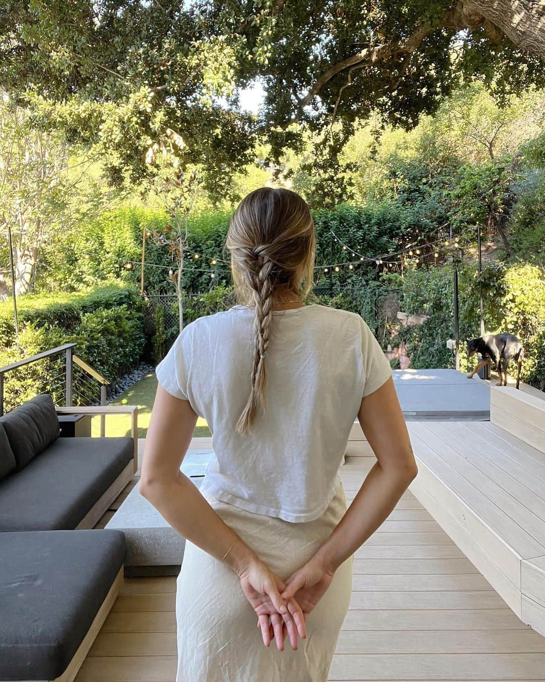 Camden Scottさんのインスタグラム写真 - (Camden ScottInstagram)「double cheeked up on a thursday afternoon, except it’s wednesday and they’re braids not cheeks.」7月27日 9時22分 - cammiescott