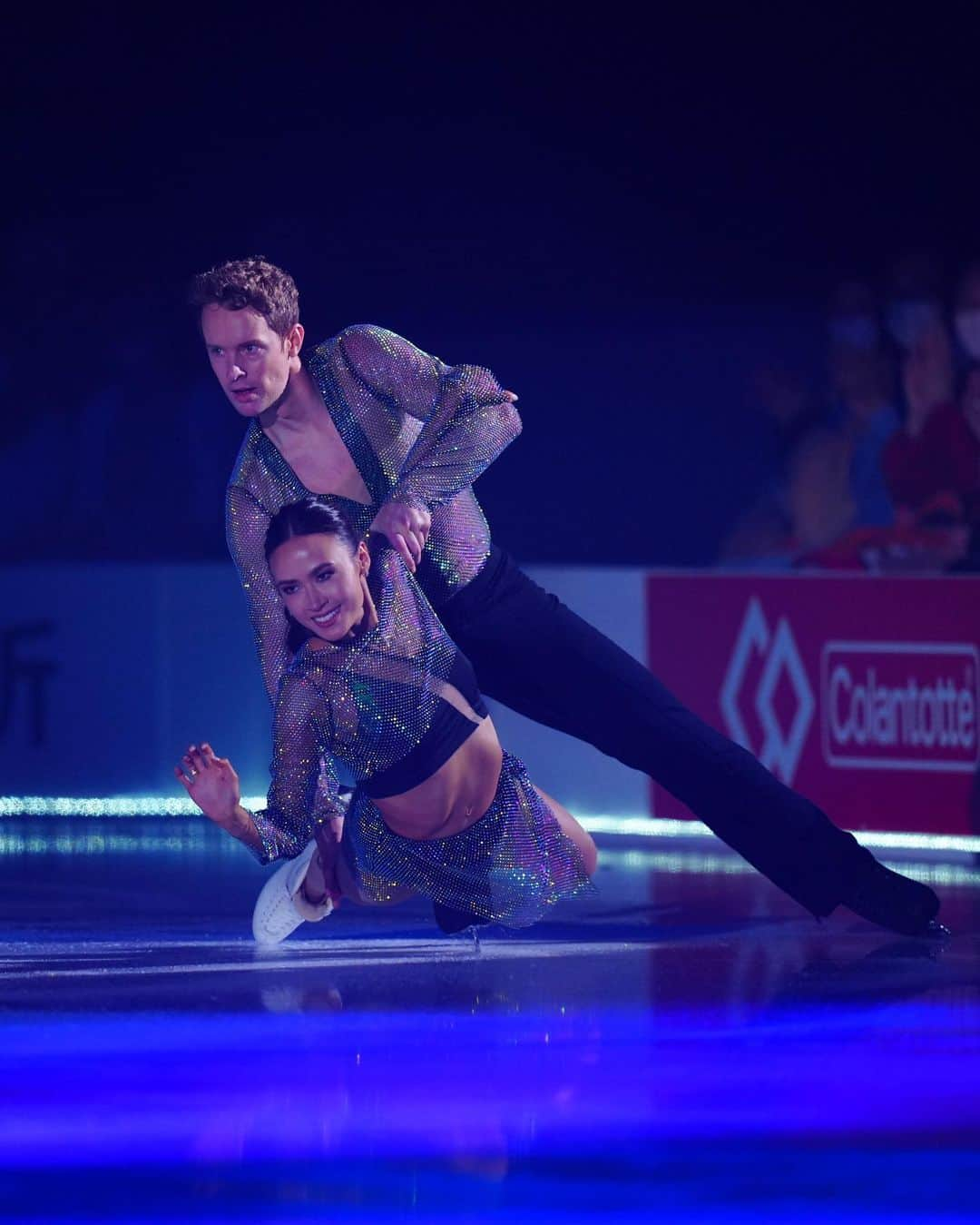 エヴァン・ベイツさんのインスタグラム写真 - (エヴァン・ベイツInstagram)「Loving our time with @fstheice! Always a pleasure performing in Japan 🫶🏻🎌⛸️」7月27日 11時23分 - evan_bates