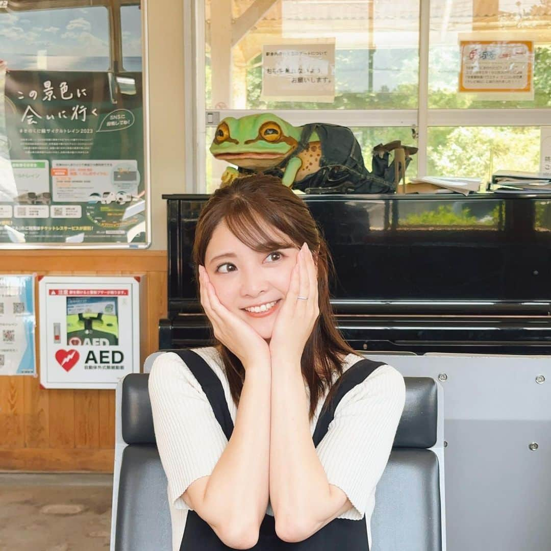 本谷紗己さんのインスタグラム写真 - (本谷紗己Instagram)「🐸🐸🐸 #印南駅　にはカエルとピアノが🎹✨  #insta_wakayama #wakayama #さぴ和歌山 #和歌山　#わくわく編集部 #なんて素敵な和歌山なんでしょう」7月27日 11時46分 - sappyon38