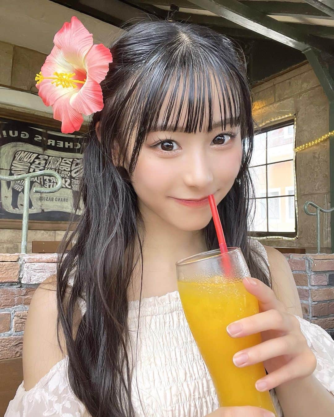 山崎玲奈さんのインスタグラム写真 - (山崎玲奈Instagram)「マンゴージュース🍹♡  沖縄で沢山飲んだよ~！ フルーツのほうも食べたかったな~🌟」7月27日 22時38分 - yamazaki_reina