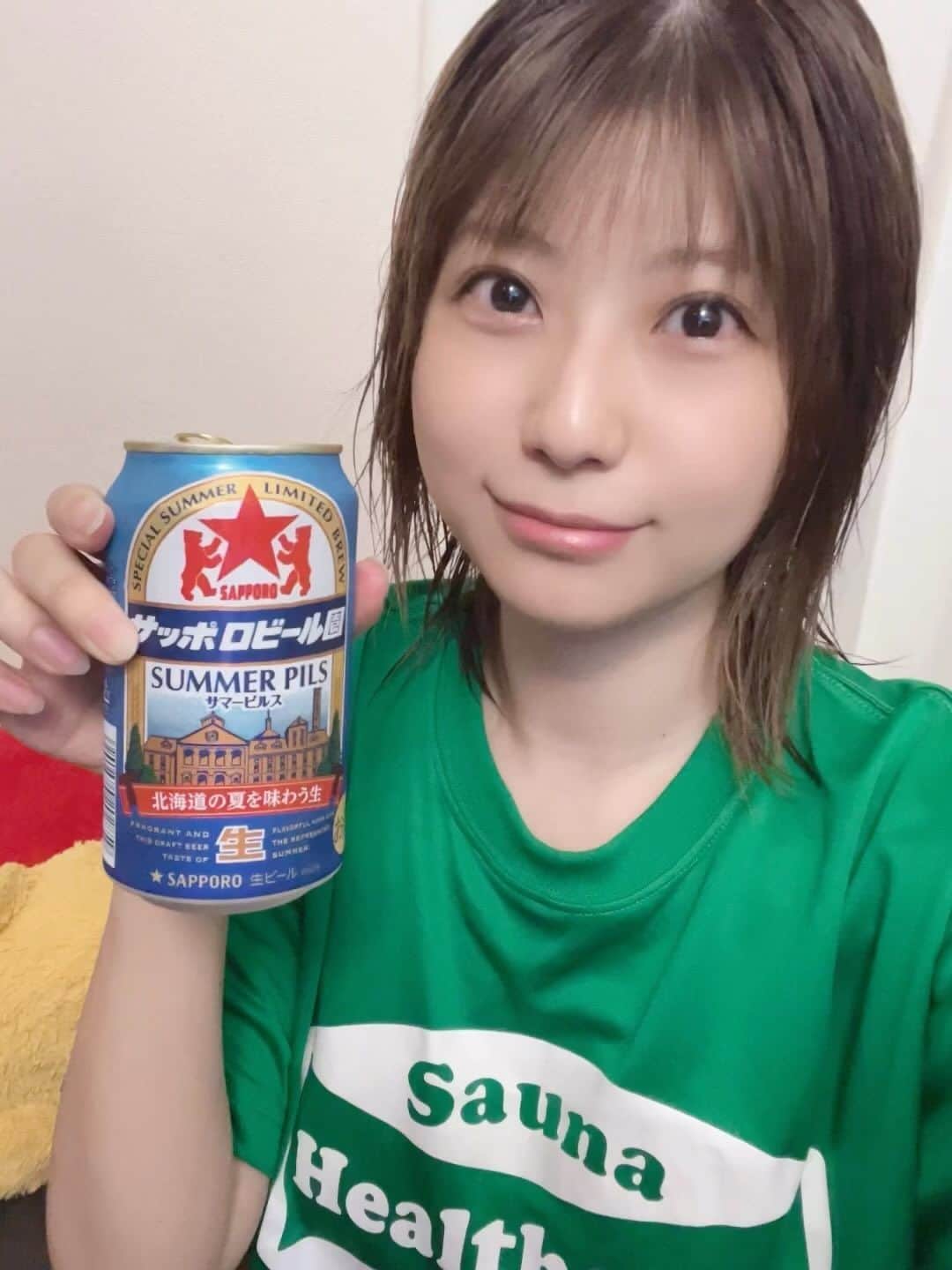 天野麻菜のインスタグラム：「ビール女子。3551」