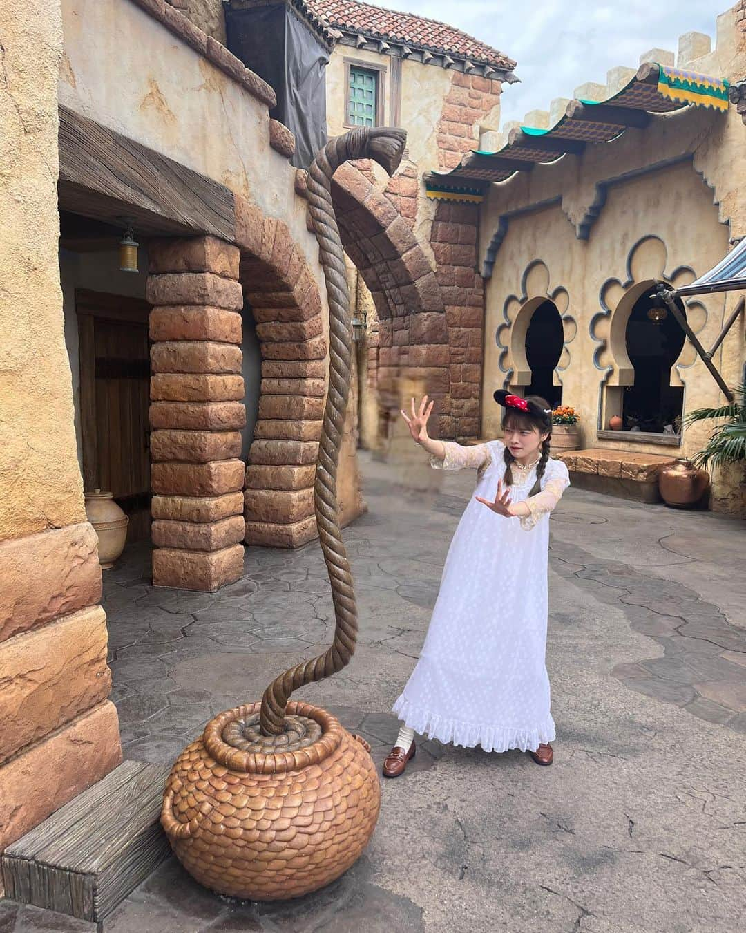 小林萌花さんのインスタグラム写真 - (小林萌花Instagram)「♡♡♡  #disney #disneysea #ディズニー #メリーゴーランド」7月27日 21時48分 - honoka_kobayashi.official