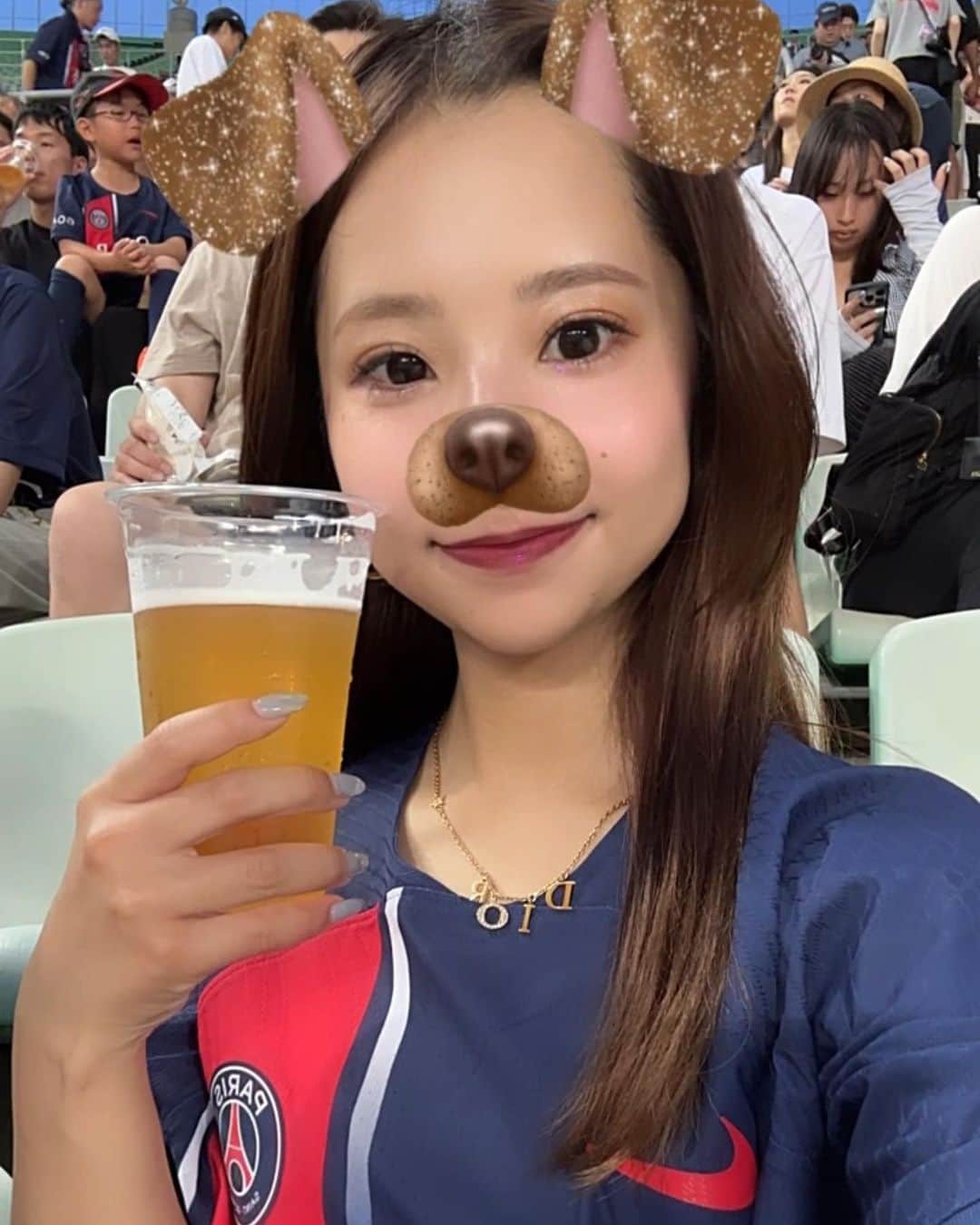 なーちゃんのインスタグラム：「サッカー観戦楽しかった⚽️🇫🇷 少ししかいれなかったけど大満足大阪旅行🐙 写真もっと撮ればよかったなぁ🥲 てかムバッペどこ？  #大阪 #サッカー #サッカー観戦 #parisangerman #psg #soccer #大阪旅行」