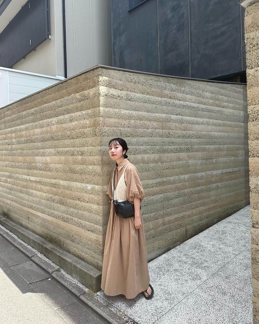 kannnaのインスタグラム：「秋カラーナ日のを🌰♡ 暑いけどレイヤード しちゃうよねえ🧏🏻‍♀️ パフっと袖が大好物。」