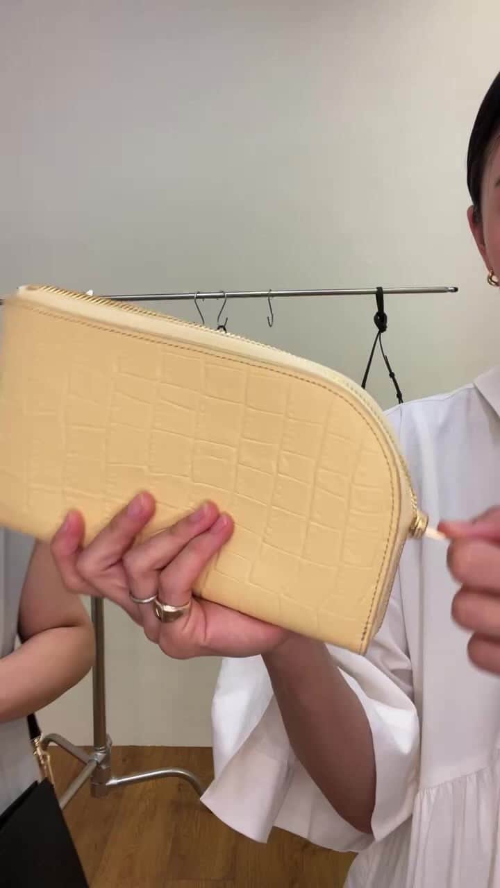 伊地知朋子のインスタグラム：「____ @urbanbobby_official  7/30 22:00-入荷 SUBWAY pouch 紹介LIVE ____ #urbanbobby #SUBWAYpouch」