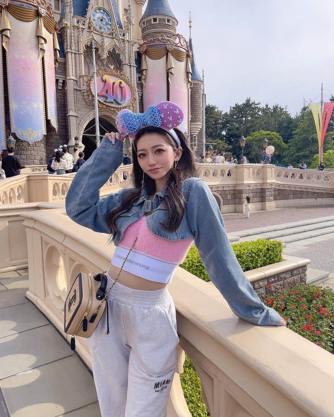 𝐊𝐎𝐘𝐔𝐏𝐈𝐏𝐈 のインスタグラム：「🏳️‍⚧️🎀🤍  ビーズカチューシャ ♡  #ディズニー  #ディズニーコーデ」