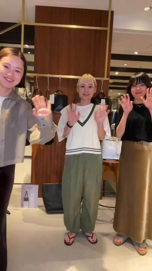 のインスタグラム：「Early Autumn PIENI MORE VARIATION  モアバリエーションのラインナップをご紹介いたしました✨✨ 是非ご覧ください！！  @pieni_official  #pieni  #urbanresearch  #アーバンリサーチ」