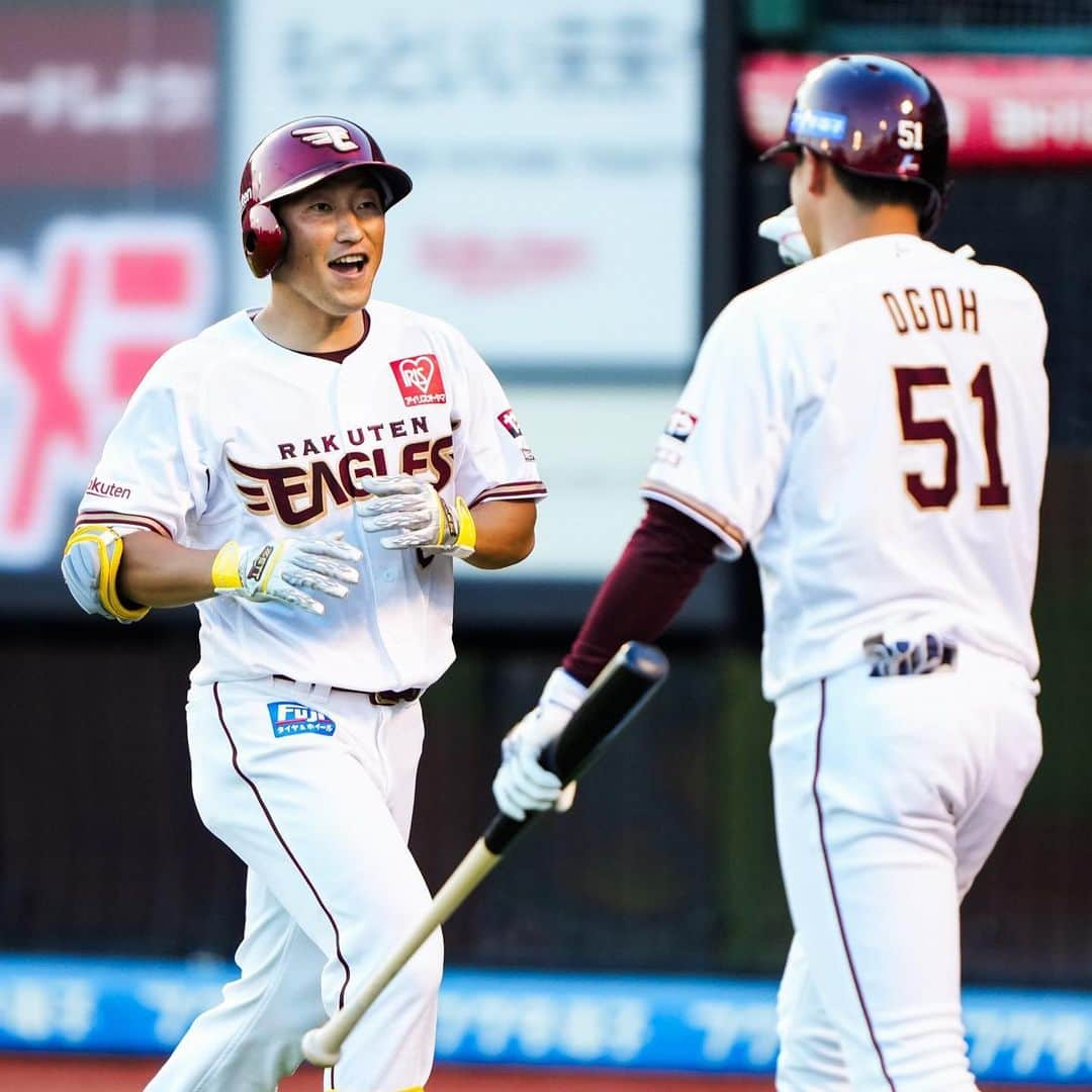 東北楽天ゴールデンイーグルスさんのインスタグラム写真 - (東北楽天ゴールデンイーグルスInstagram)「⚾️  ⚾️E 5-9 F⚾️ 両軍揃って二桁安打となった乱打戦は相手に軍配。 小深田選手が初回に5号ソロを放つなど2安打1打点1盗塁‼️ フランコ選手は7号2ランと2ベース💥💥 そして辰己選手が4安打の固め打ち🔥 投げては3番手の高田孝一選手が2回無失点👍🏼  #鷲が掴む #rakuteneagles #小深田大翔  #マイケルフランコ #高田孝一 #辰己涼介  #炭谷銀仁朗 #堀内謙伍」7月27日 22時04分 - rakuten_eagles