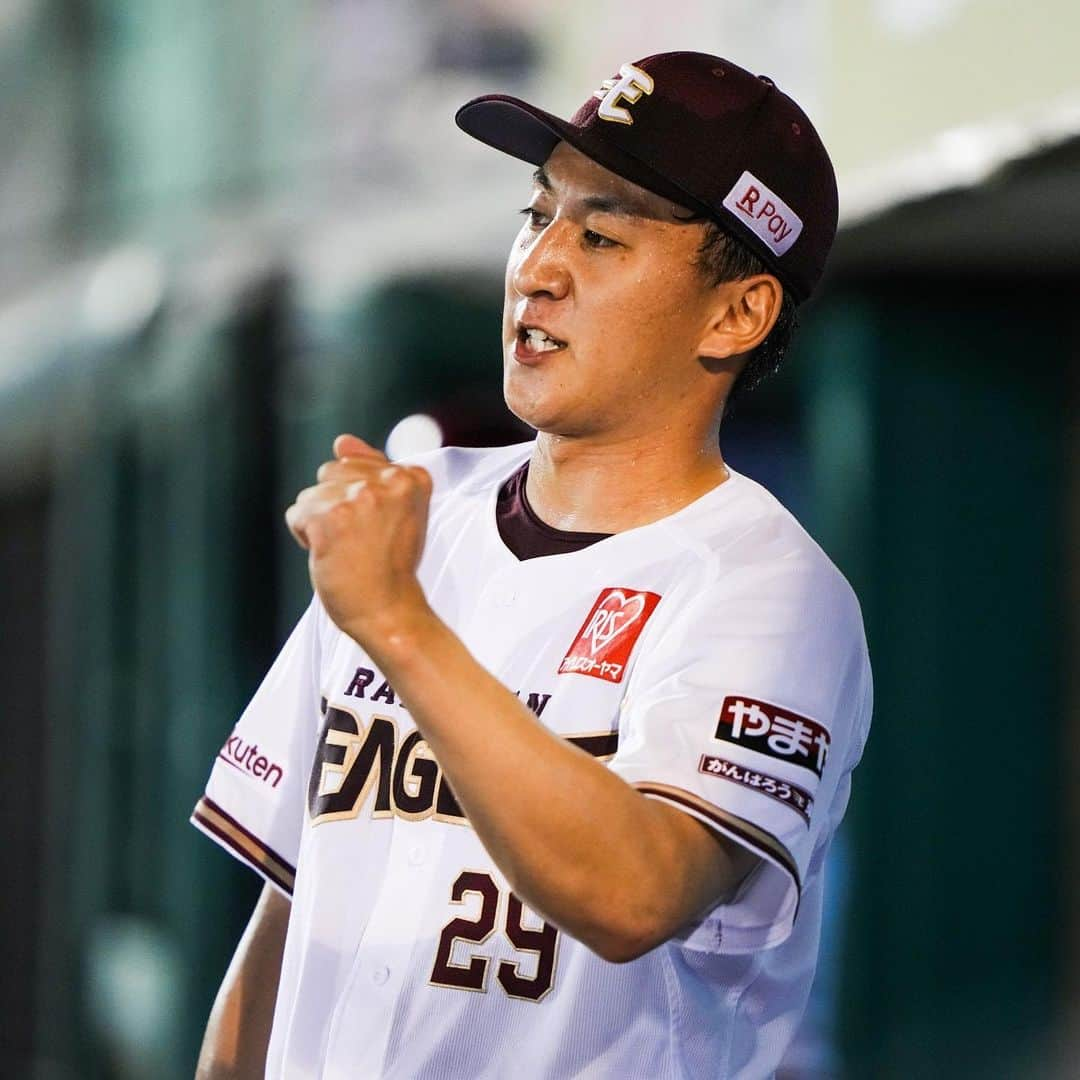 東北楽天ゴールデンイーグルスさんのインスタグラム写真 - (東北楽天ゴールデンイーグルスInstagram)「⚾️  ⚾️E 5-9 F⚾️ 両軍揃って二桁安打となった乱打戦は相手に軍配。 小深田選手が初回に5号ソロを放つなど2安打1打点1盗塁‼️ フランコ選手は7号2ランと2ベース💥💥 そして辰己選手が4安打の固め打ち🔥 投げては3番手の高田孝一選手が2回無失点👍🏼  #鷲が掴む #rakuteneagles #小深田大翔  #マイケルフランコ #高田孝一 #辰己涼介  #炭谷銀仁朗 #堀内謙伍」7月27日 22時04分 - rakuten_eagles