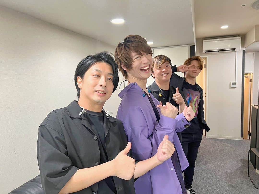 山崎大輝のインスタグラム：「『nemtsuki LIVE 2023 ”眠りにつくまで付き合って?”』終了しました！  最高だった、みんなありがとう！ 熱を感じれた事が嬉しい！ 冬もライブやること決定しましたー！  よろしくねい！ 感想もよかったら聞かせてねん #ネムツキ」