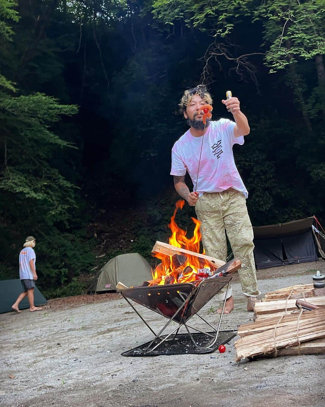 GENさんのインスタグラム写真 - (GENInstagram)「いつかのキャンプの白昼夢 楽しかったな🏕️ 釣り人のおじいちゃんに話しかけたら、鮎もらった🐟」7月27日 22時08分 - 04genls