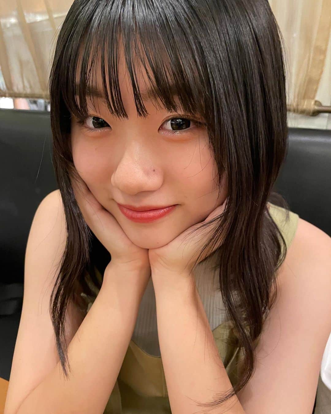 のインスタグラム：「昨日のろこ。  なんだかどんどん大人っぽくなって寂しい...  #ろこ」