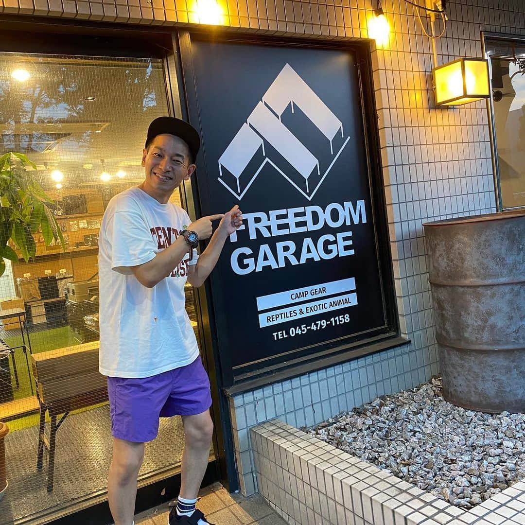 タケトさんのインスタグラム写真 - (タケトInstagram)「@freedom_garage_official  さんで近日、アウトドアモンスターのタケトバージョンのモフモフワッペン取扱してくれます！ 「店舗に行けないよ〜」という方は、7月30日20時にネット販売しますので是非！ #販売サイトはプロフィールからも飛べます  #前回5分で完売  #この機会に是非 #アウトドアモンスター #モフモフワッペン #taketofield」7月27日 22時28分 - taketaketo