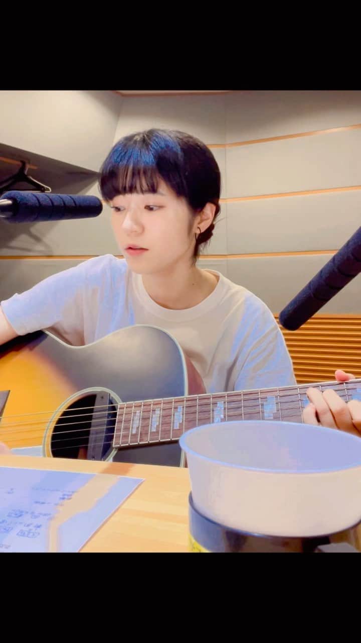 のインスタグラム：「🎸  毎週土曜日28:15〜 CBCラジオ「近藤大ちゃんの　あおいと！縁ラジオ」 経営のお話と安田の謎の替え歌コーナー  #youarebeautiful #jamesblunt #縁ラジオ」