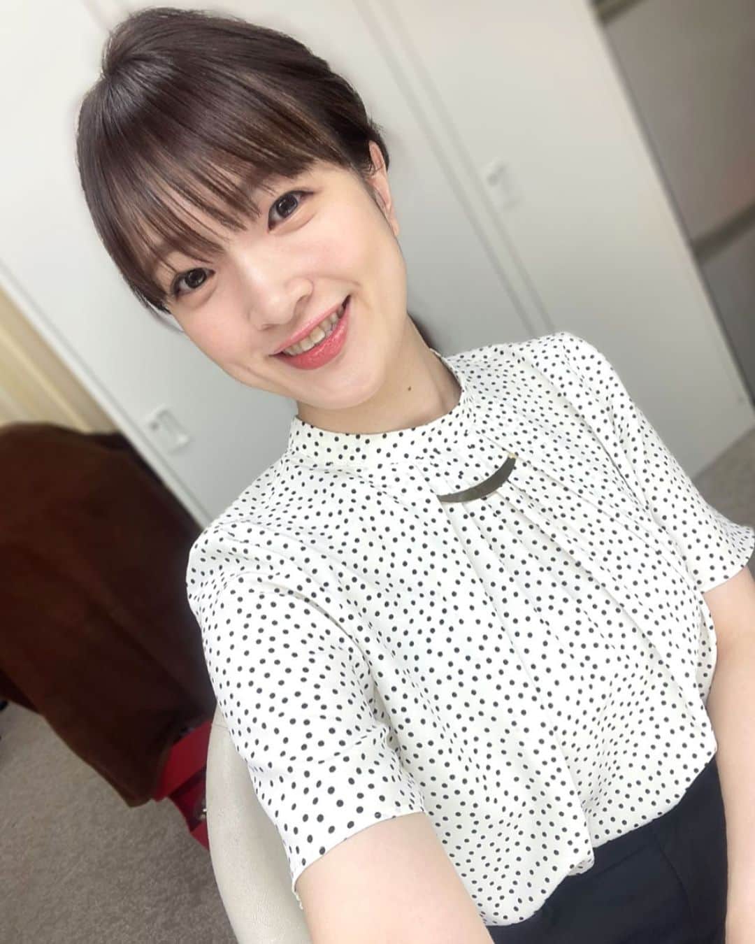 木村カレンのインスタグラム：「☺︎ 曜日ごとに違うお仕事なので、 「もうあの日から1週間！」と毎日感じます。 . . . #暑い」